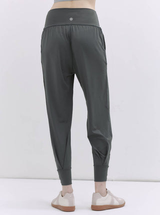 ON AND ON 無重感兩穿休閒褲_Olive Green B553 - S2N ACTIVE
